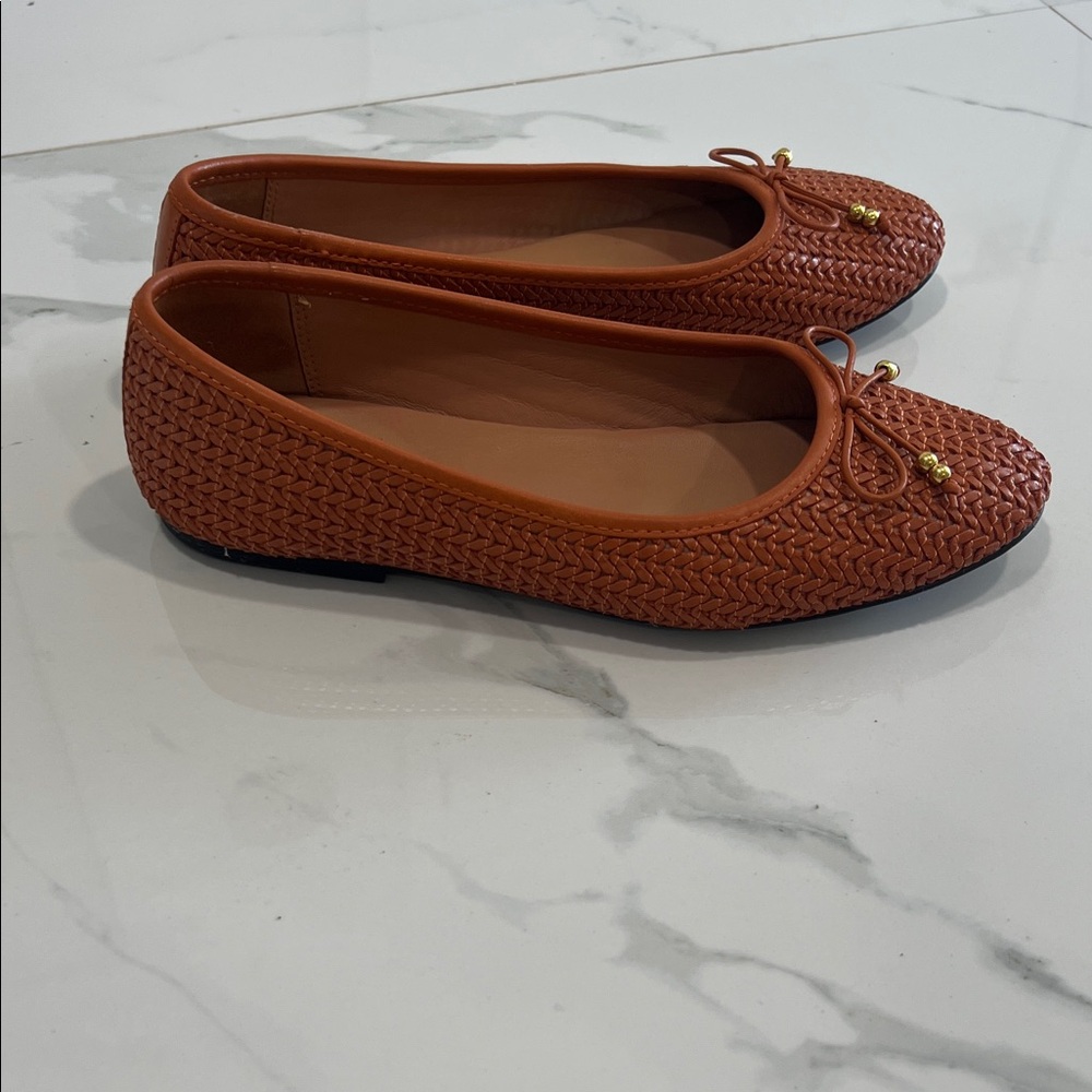 Joie Women Leather Ballet Flats. - Picture 8 of 10